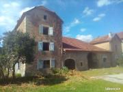 Ferme à la campagne à rénover