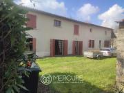 Ferme avec 1,7 ha de terrain 230m² Ruffec