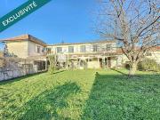 Ferme horticole composée de 2 maisons serres et dépendances