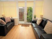 Fern Avenue, Doncaster, 5 Bedroom House