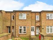 Fernes Close, Uxbridge, 2 Bedroom Maisonette
