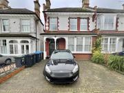Fernleigh Road, Winchmore Hill, 2 Bedroom Flat