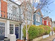 Fernthorpe Road, London SW16, 2 bed flat to rent, £2,250...