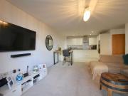 Ferry Court, Cardiff CF11, 2 bed flat to rent, £1,450...