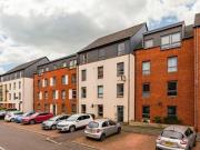 / Ferry Gait Crescent, Edinburgh, 2 Bedroom Ground