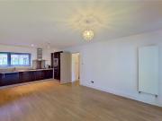 Fettes Rise, Edinburgh EH4, 3 bed flat to rent, £1,895...