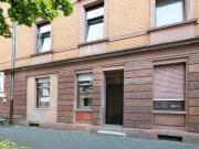 Ffm Bornheim: Altbau Zweizimmerwohnung mit Küche und Bad