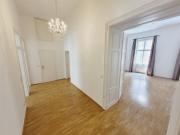 Fichtegasse sonniges 3 Zimmer Büro in schönem Stilaltbau