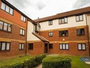 Fieldfare Court, London, 2 Bedroom Flat