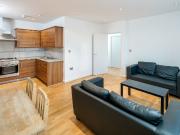Fieldgate Street, Liverpool Street E1, 2 bed flat to...