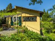 Fiesole, colline fiorentine, villa moderna su due...