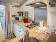 Filles du calvaire 1bdrm apartment