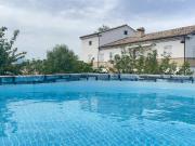 Filottrano 10 vani 600mq