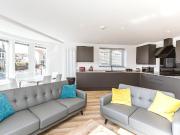 Filton Avenue, Horfield, Bristol BS7, 6 bed flat to...