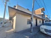 Finca con 4 locales y una casa en calle Paracho