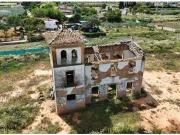 FINCA CON ENCANTO PARA REFORMAR, CON AMPLIAS...