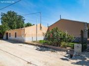 Finca con vivienda, garaje, piscina privada y terreno...