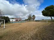 FINCA DE 22 HECTAREAS CON CASERIO Y PISCINA!