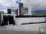FINCA EXCLUSIVA EN UNIDAD CERRADA EN SANTA FE DE ANTIOQUIA