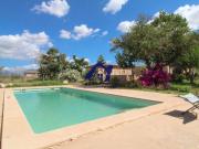 Finca rústica con piscina y viñedo!