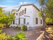 Finca señorial noucentista con gran terreno en La Llacuna