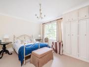Finchley Road, London NW8 2 bed apartment to rent £3,358...