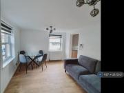 Finsbury Park, London, N4 2 bed flat to rent £2,500 pcm...