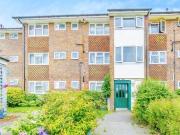 Fir Tree Gardens, Croydon, 2 Bedroom Flat