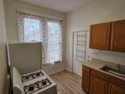FIRST FLOOR 2 Bedroom Apartment Pittsburgh, PA Available 4/.