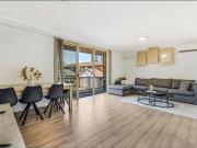 FIRST FLOOR APARTMENT WITH A DOUBLE LOCK UP GARAGE