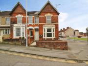 First Floor Flat, 48 Eastcott Hill, Swindon 2 bedrooms...