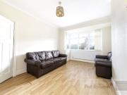 First Floor Flat/Apartment Property to let Springbank...
