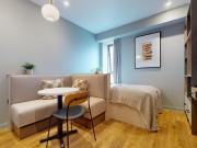First Way Studio to rent £1,599 pcm £369 pw First Way Studio to rent £1,599 pcm £369 pw