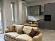 Fittasi appartamento a Napoli via Giosuè Carducci, 42,...