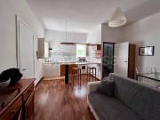 Fittasi bilocale a Napoli, Chiaia