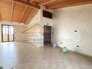 Fittasi trilocale a Giugliano in Campania corso Campano