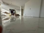 Fittasi trilocale a Giugliano in Campania via Arturo...