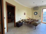 Fittasi trilocale a Napoli, Bagnoli