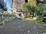 Fittasi trilocale a Napoli, Sanità