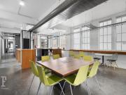 FITTED WHOLE FLOOR WITH CHARACTER