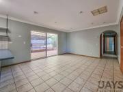 FIVE BEDROOM RESIDENCE WITH POOL