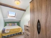 Flat 11, 2 VICTORIA TERRACE Leeds LS3 1BX
