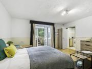 Flat 1, 257 Hyde Park Road Leeds, LS6 1AG