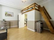 Flat 2, 229 Hyde Park Road Leeds, LS6 1AH