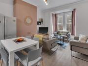 Flat 2, 4 WINSTANLEY TERRACE Leeds LS6 1DS