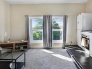 Flat 2, 90 BURLEY ROAD Leeds LS3 1JP