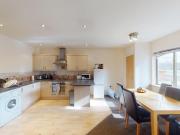 Flat 38 Royal Victoria Court 2 bed flat to rent £672 pcm...