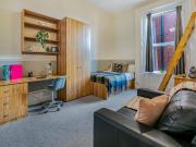 Flat 3, 2 VICTORIA TERRACE Leeds LS3 1BX