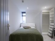 Flat 3, Aberdeen House, 1, De La. 5 bed apartment to...