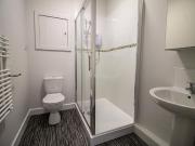 flat 4 247 mansfield road